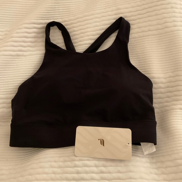 NWT Fabletics Black Sports Bra - Picture 2 of 3